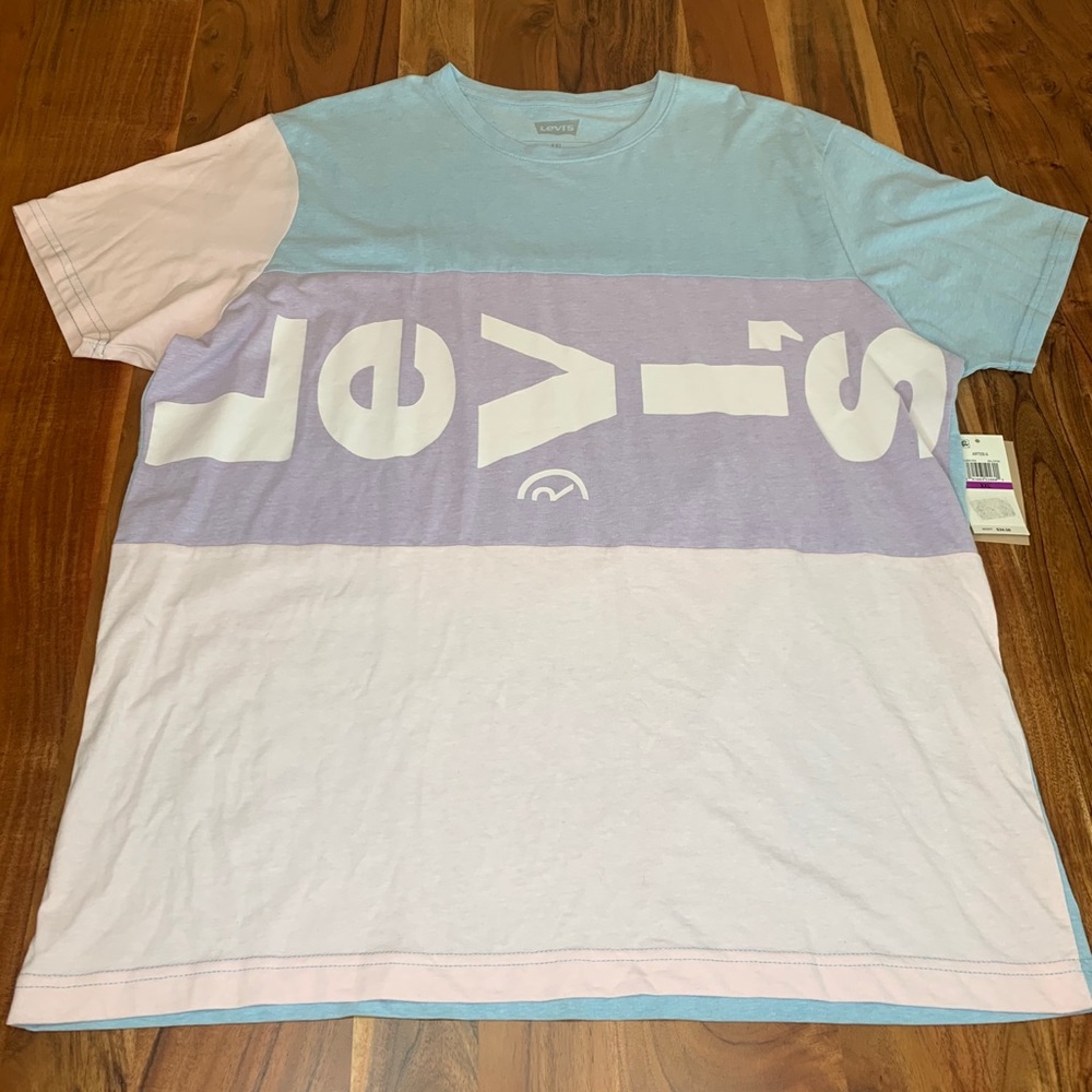 NWT XXL Colorblock Levi’s Graphic T-Shirt